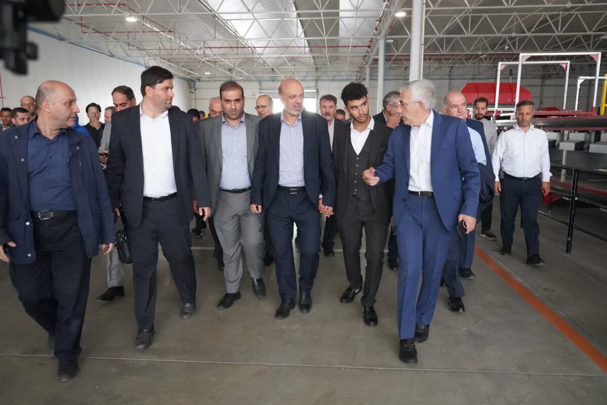 کمیسیون آموزش مجلس از دستاوردهای فناورانه کشاورزی در منطقه آزاد ارس بازدید کرد