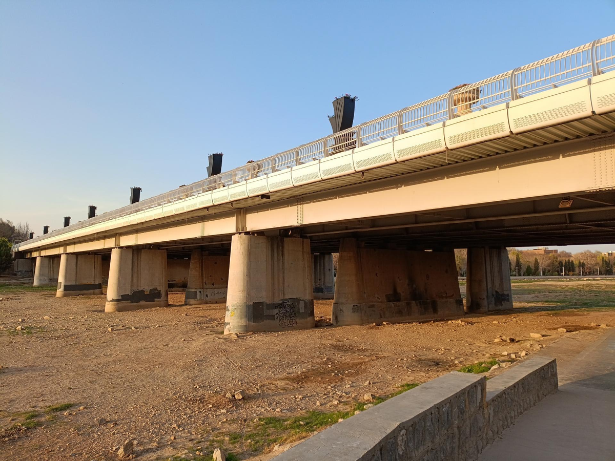 تکمیل عملیات تعریض پل‌های قدیمی زاینده‌رود در محدوده رینگ چهارم