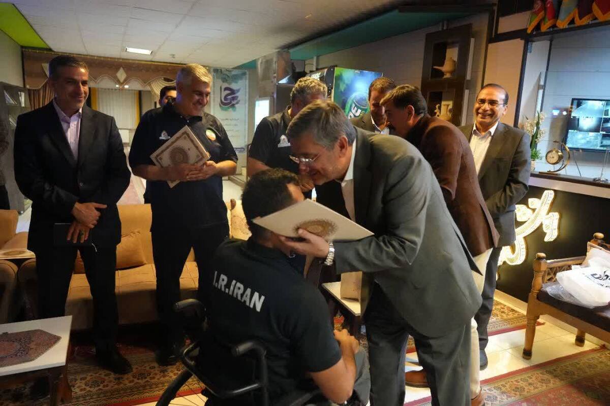 تجلیل استاندار لرستان از اعضای تیم ملی والیبال نشسته