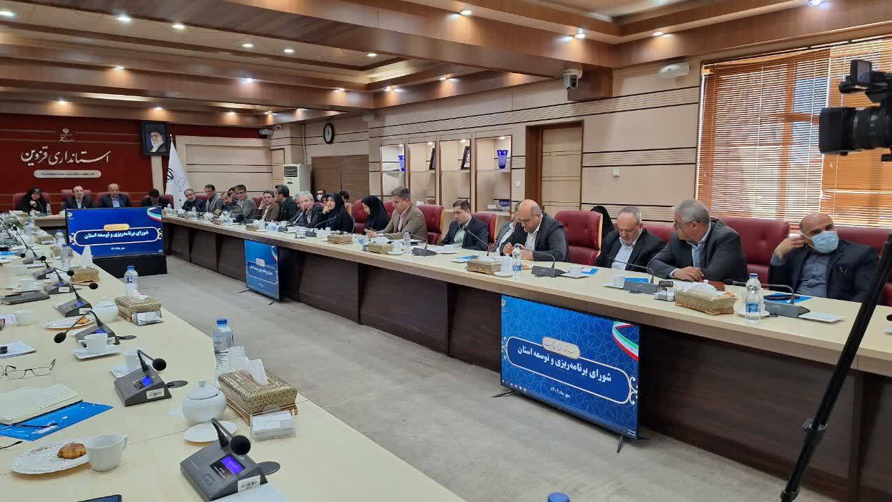 نوذری: ابرپروژه ۱۲.۵ هزار میلیارد تومانی در استان قزوین کلید خورد نوذری: ابرپروژه ۱۲.۵ هزار میلیارد تومانی در استان قزوین کلید خورد