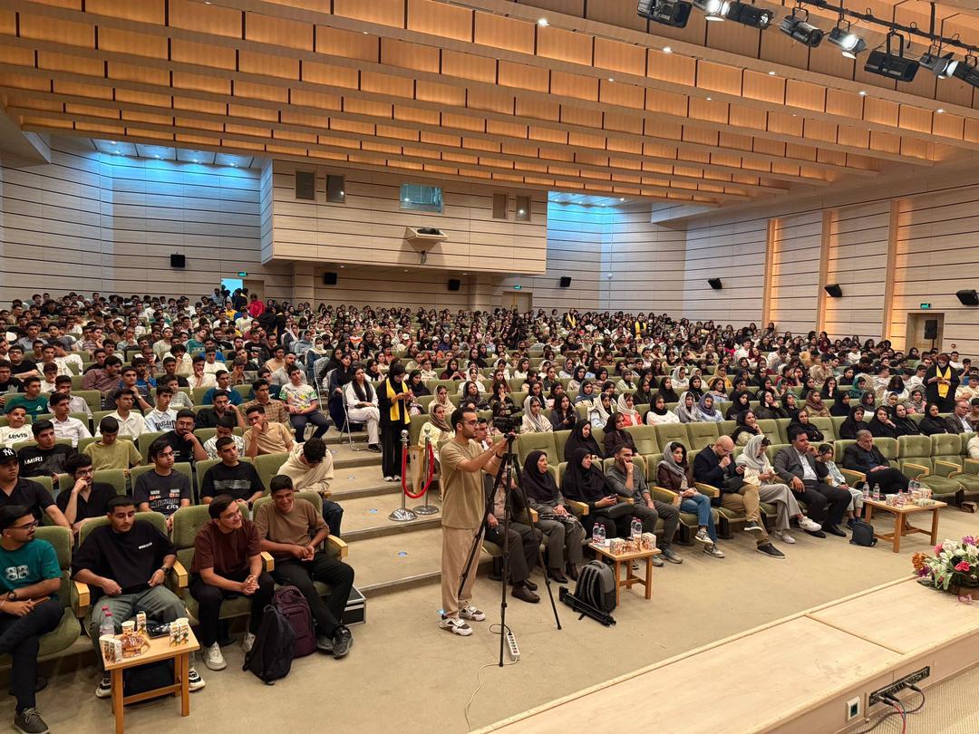 تغییر نظام آموزشی با اجرای چند پروژه جدید توسط موسسه الماس / دکتر سینا اسدی پویا: باید به مافیای کنکور در شیراز پایان داد تغییر نظام آموزشی با اجرای چند پروژه جدید توسط موسسه الماس / دکتر سینا اسدی پویا: باید به مافیای کنکور در شیراز پایان داد