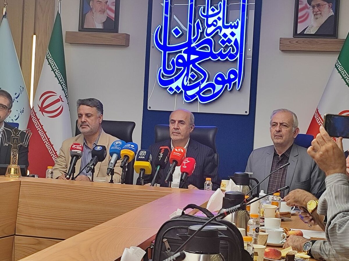 بهره گیری از دانشجویان نخبه در موضوعات مهم کشور/ برگزاری سی و دومین جشنواره دانشجویان نمونه