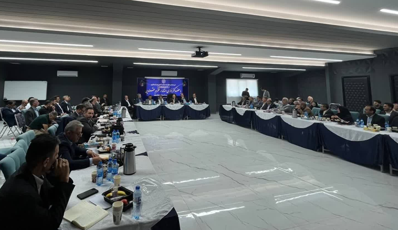 حمایت از صنایع داخلی موجب بهبود وضعیت اقتصادی کشور می شود حمایت از صنایع داخلی موجب بهبود وضعیت اقتصادی کشور می شود