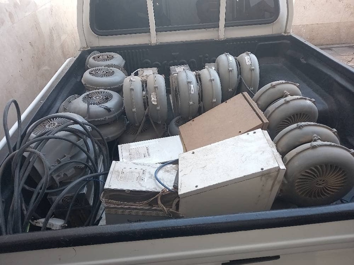 کشف و ضبط 6 دستگاه ماینر غیرمجاز در گچساران