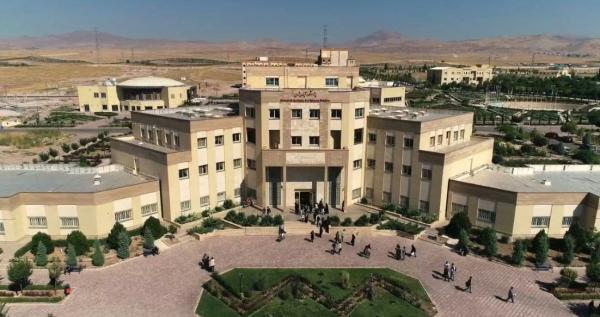 فضای دانشگاه بین المللی برای فعالیت تشکل های سیاسی و تضارب آرا مهیاست فضای دانشگاه بین المللی برای فعالیت تشکل های سیاسی و تضارب آرا مهیاست