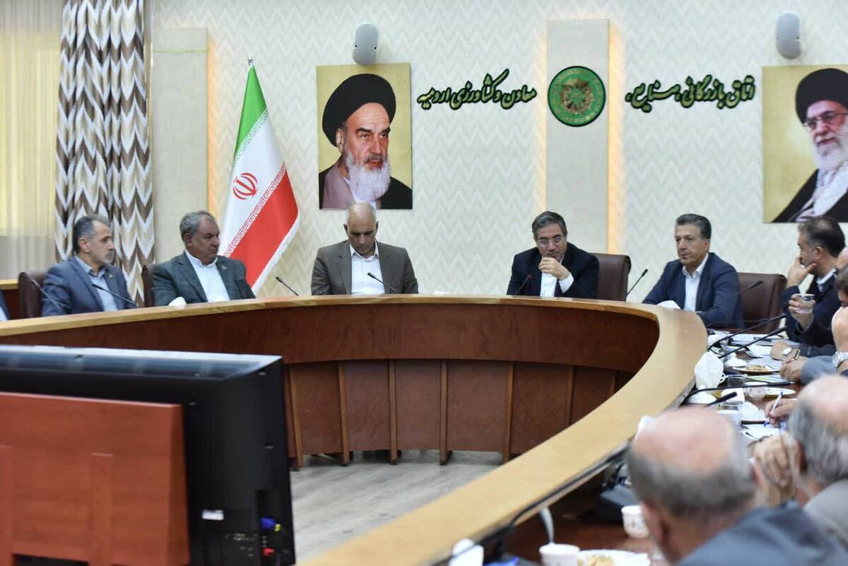 استاندار آذربایجان‌غربی: تأمین نهاده‌های دام و طیور باید به‌صورت استانی مدیریت شود