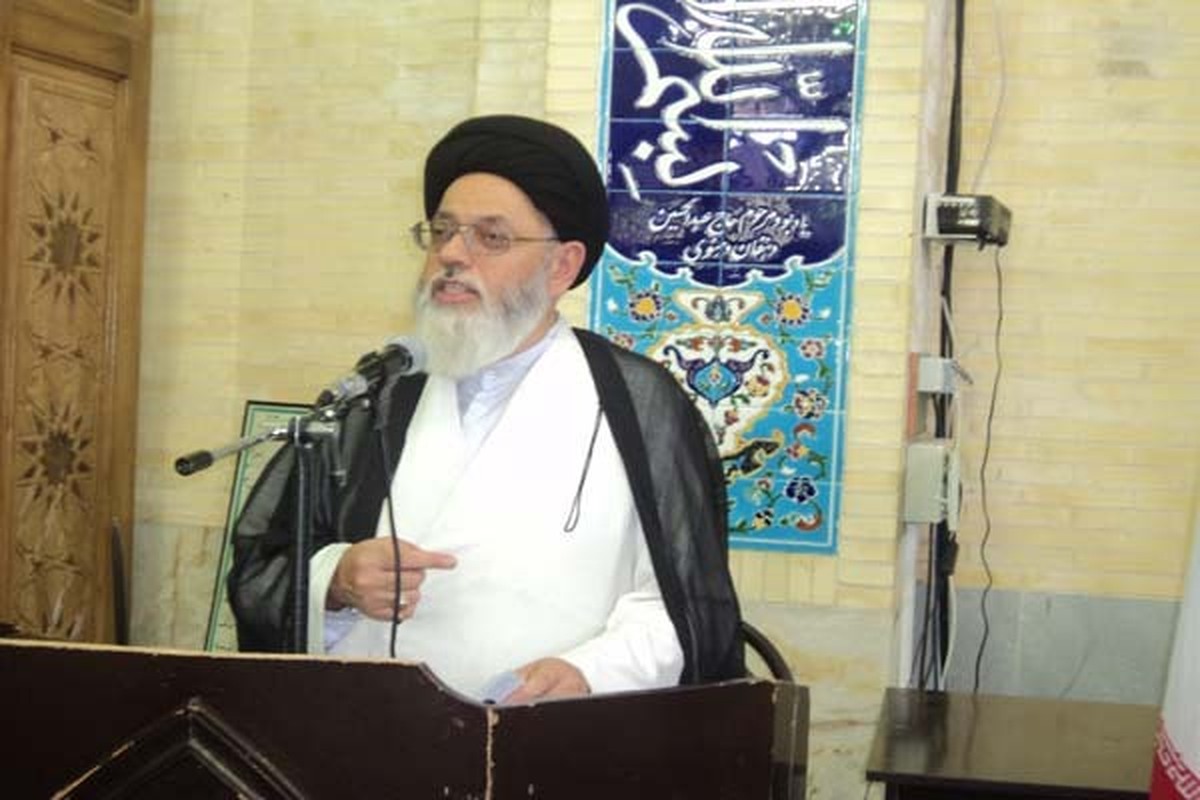 خیرین، الگوی کامل انسانیت هستند