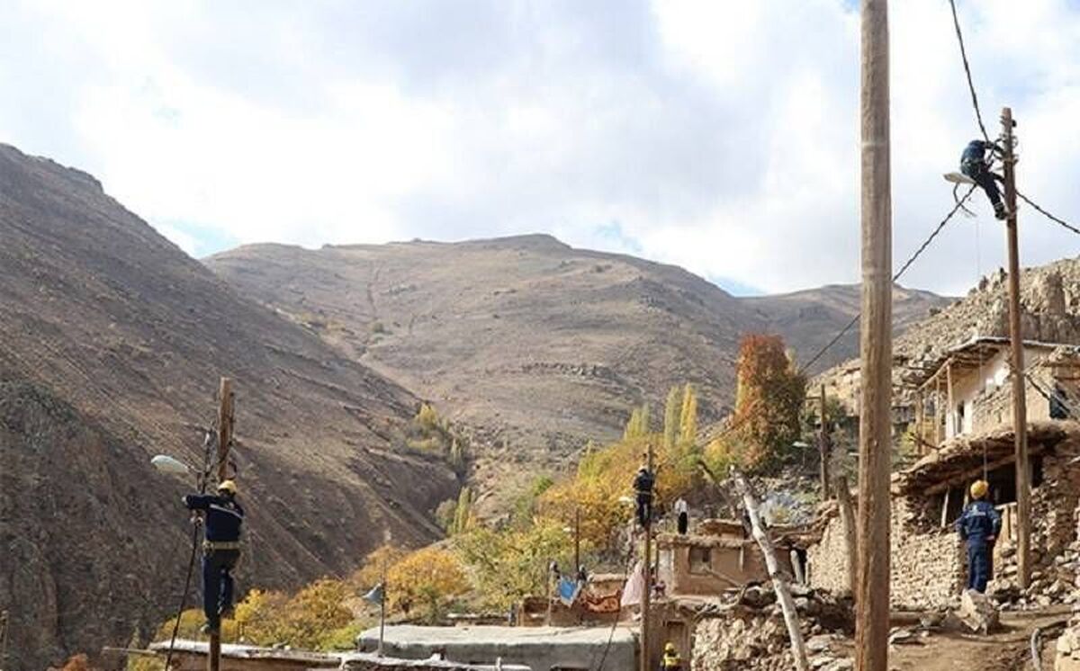 آغاز بهسازی شبکه برق ۳۵ روستای شهرستان کهگیلویه