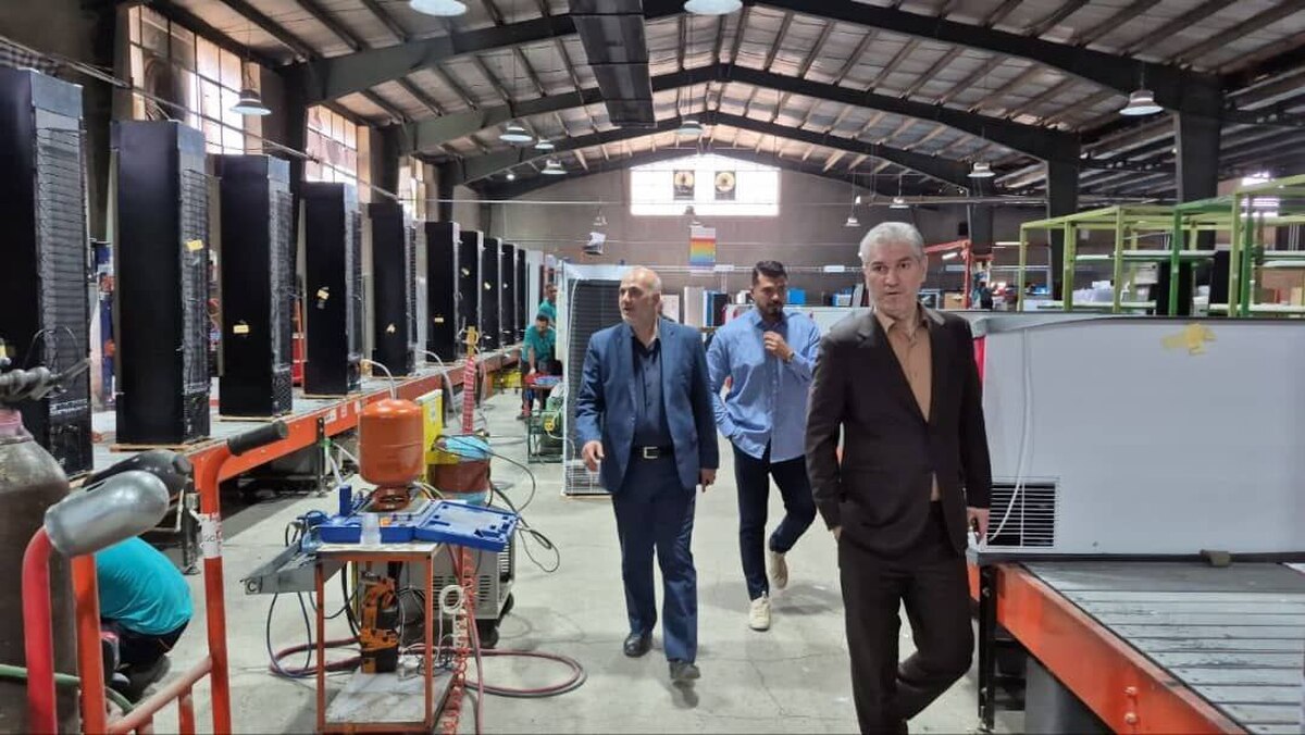 بازدید فرماندار پاکدشت از واحدهای صنعتی در راستای تحقق شعار سال "سرمایه‌گذاری برای تولید"