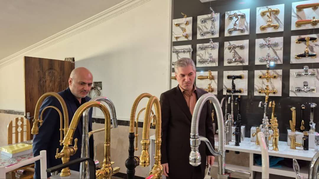 بازدید فرماندار پاکدشت از واحدهای صنعتی در راستای تحقق شعار سال بازدید فرماندار پاکدشت از واحدهای صنعتی در راستای تحقق شعار سال