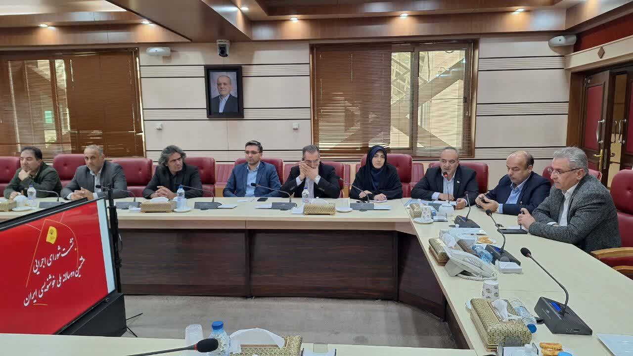 بخشهای«خط تعلیق» و«خوشنویسی های مدرن» در جشنواره هشتم خوشنویسی اضافه شد بخشهای«خط تعلیق» و«خوشنویسی های مدرن» در جشنواره هشتم خوشنویسی اضافه شد