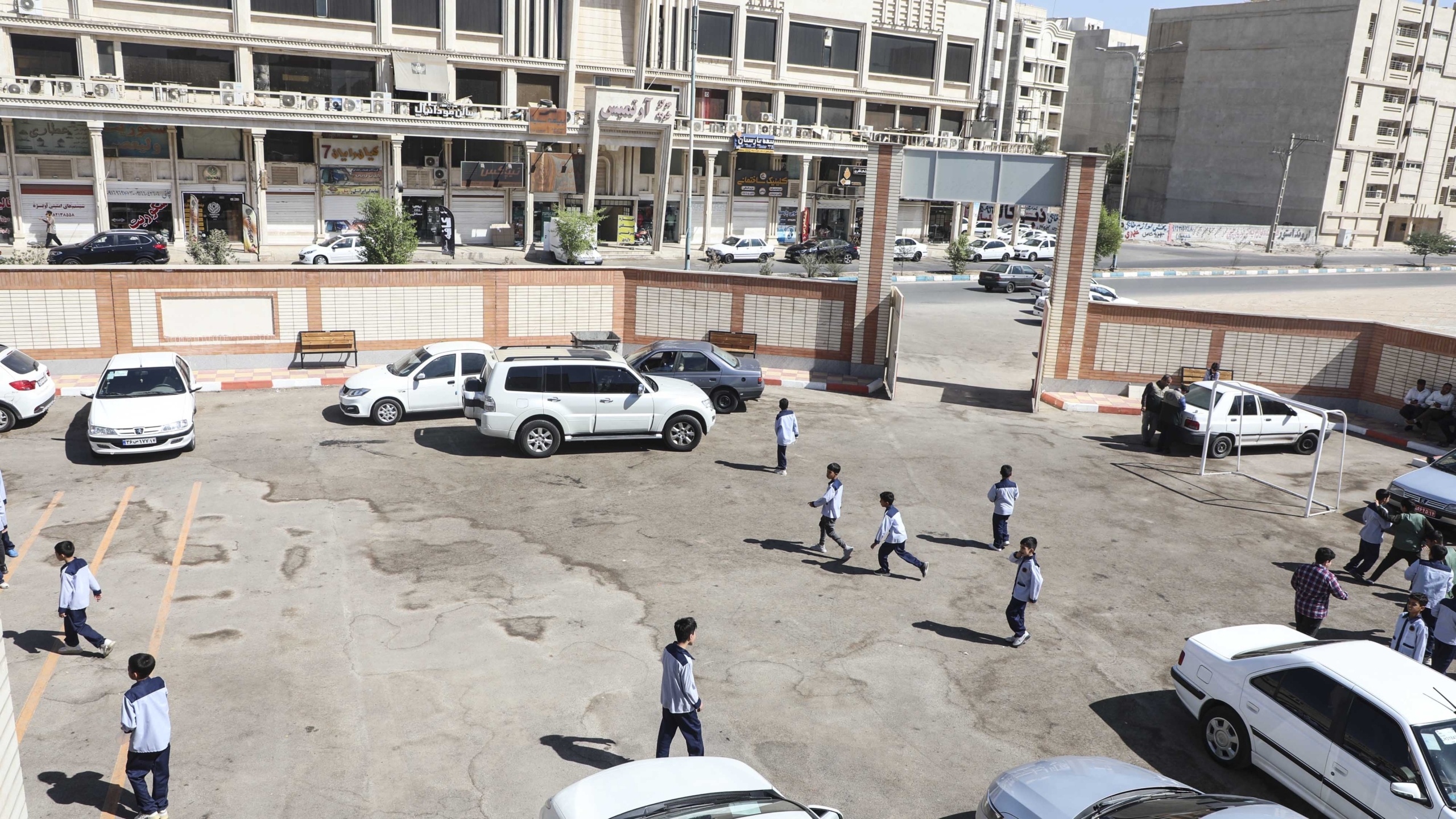 افتتاح ۱۴۷ مدرسه جدید در خوزستان با حضور وبیناری رییس‌جمهور / استاندار خوزستان: ۶۰۰ کلاس درس جدید به بهره‌برداری رسید