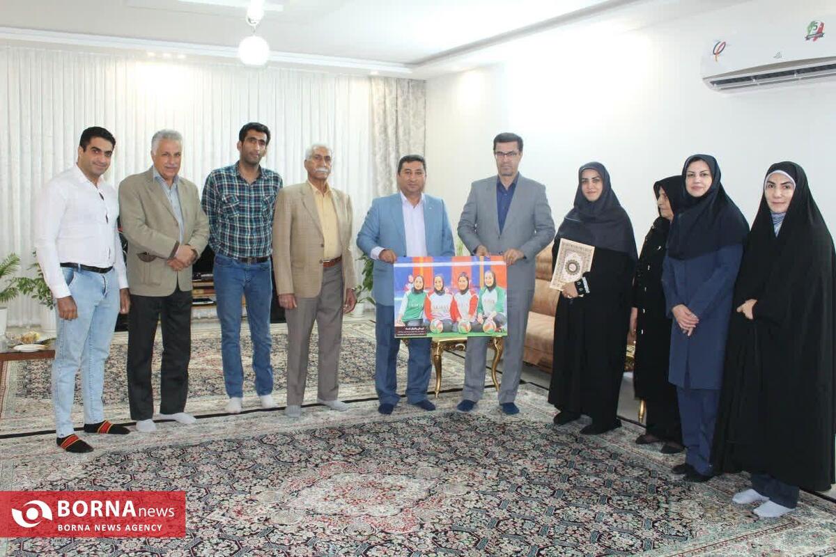 دیدار سرپرست اداره‌کل ورزش و جوانان خراسان رضوی با کاپیتان سابق تیم ملی والیبال نشسته بانوان