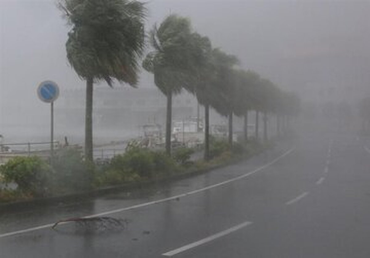 آماده‌باش نیروهای خدمات شهری تبریز برای مقابله با تندبادهای شدید