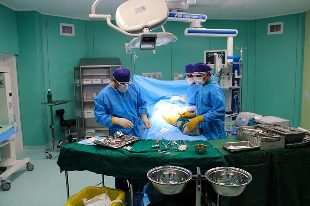 موفقیت چشمگیر تیم جراحی بیمارستان امیرالمؤمنین (ع) قم در بازسازی هم‌زمان چهار رباط زانو