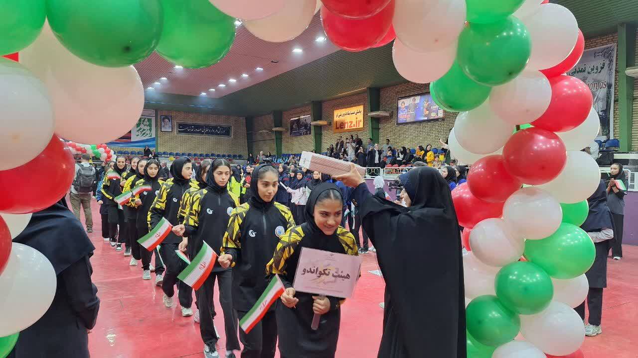 دختران ورزشکار ایران اسلامی می توانند در میادین جهانی مدال آور شوند