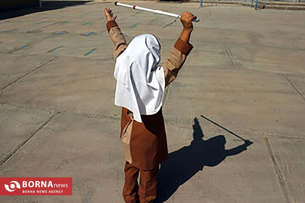 از ۱۵ هزار و ۱۴۰ نفر افراد دارای معلولیتِ استان سمنان ۲ هزار و ۹۸ دارای اختلالِ بینایی هستند