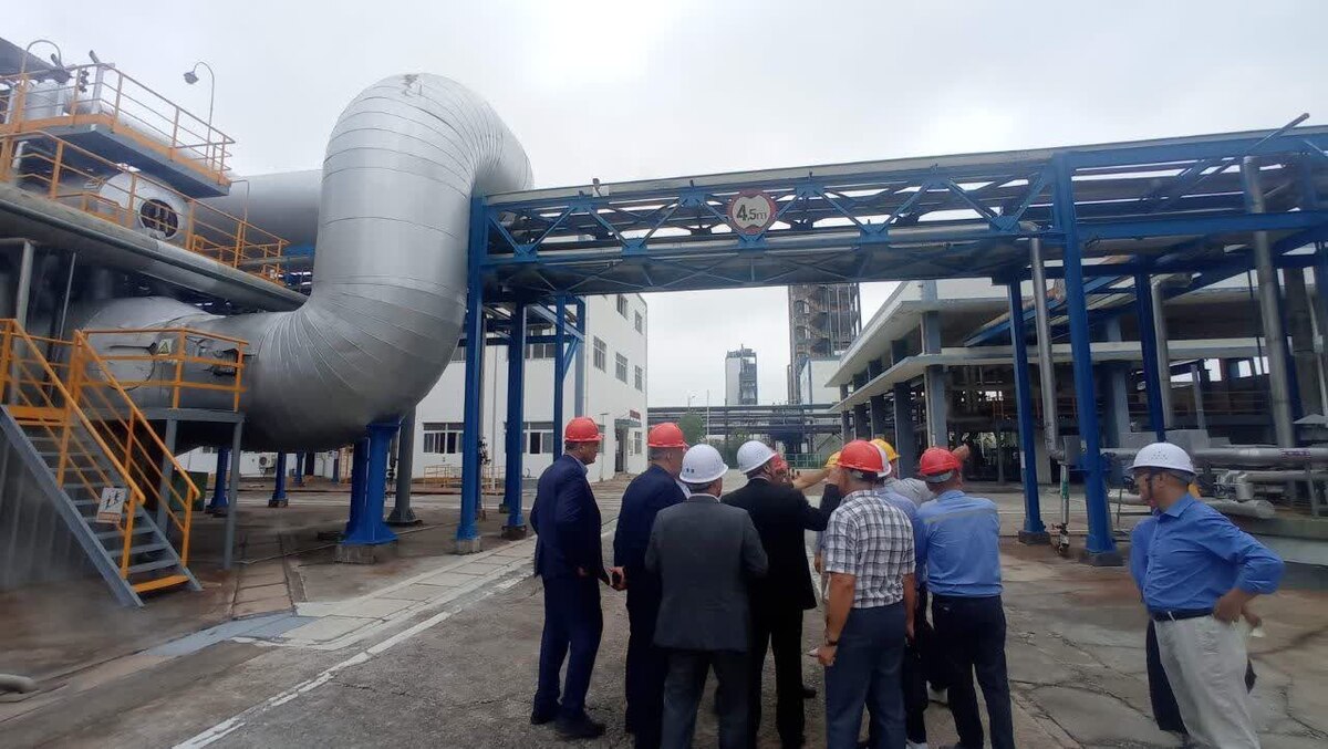 تحقق ۱۸ همت سرمایه‌گذاری در حوزه صنایع شیمیایی در سفر هیات اقتصادی لرستان به چین