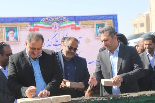 با حضور فرماندار ویژه ری؛آیین خشتگذاری مدرسه ۱۵ کلاسه شهرداری حسنآباد با حضور فرماندار ویژه ری؛آیین خشتگذاری مدرسه ۱۵ کلاسه شهرداری حسنآباد