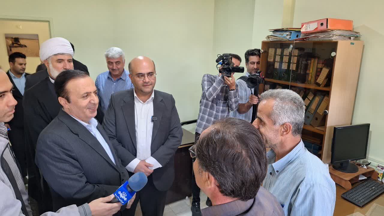 استاندار قزوین از سازمان جهادکشاورزی قزوین بازدید کرد 