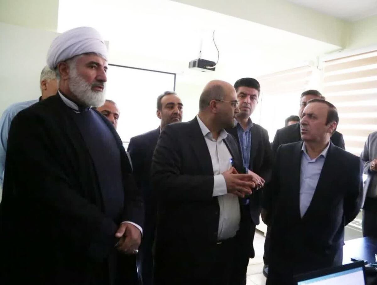 بازدید استاندار قزوین از قرارگاه تنظیم بازار و رصدخانه کشاورزی استان 