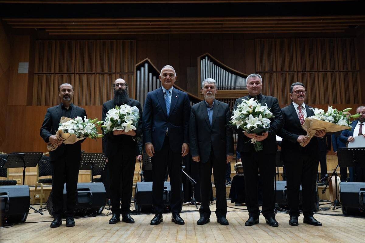 روایت موسیقایی نوازندگان ایران و ترکیه از حافظ شیرازی در آنکارا