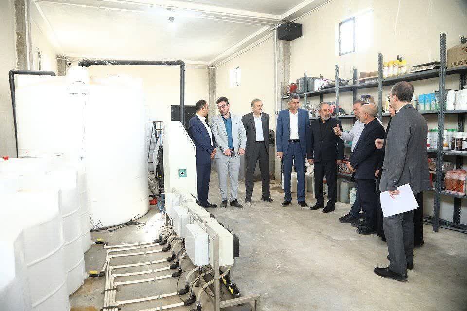 بازدید معاون اقتصادی استانداری قزوین از گلخانه هیدروپونیک توتفرنگی در روستای زاغه بازدید معاون اقتصادی استانداری قزوین از گلخانه هیدروپونیک توتفرنگی در روستای زاغه