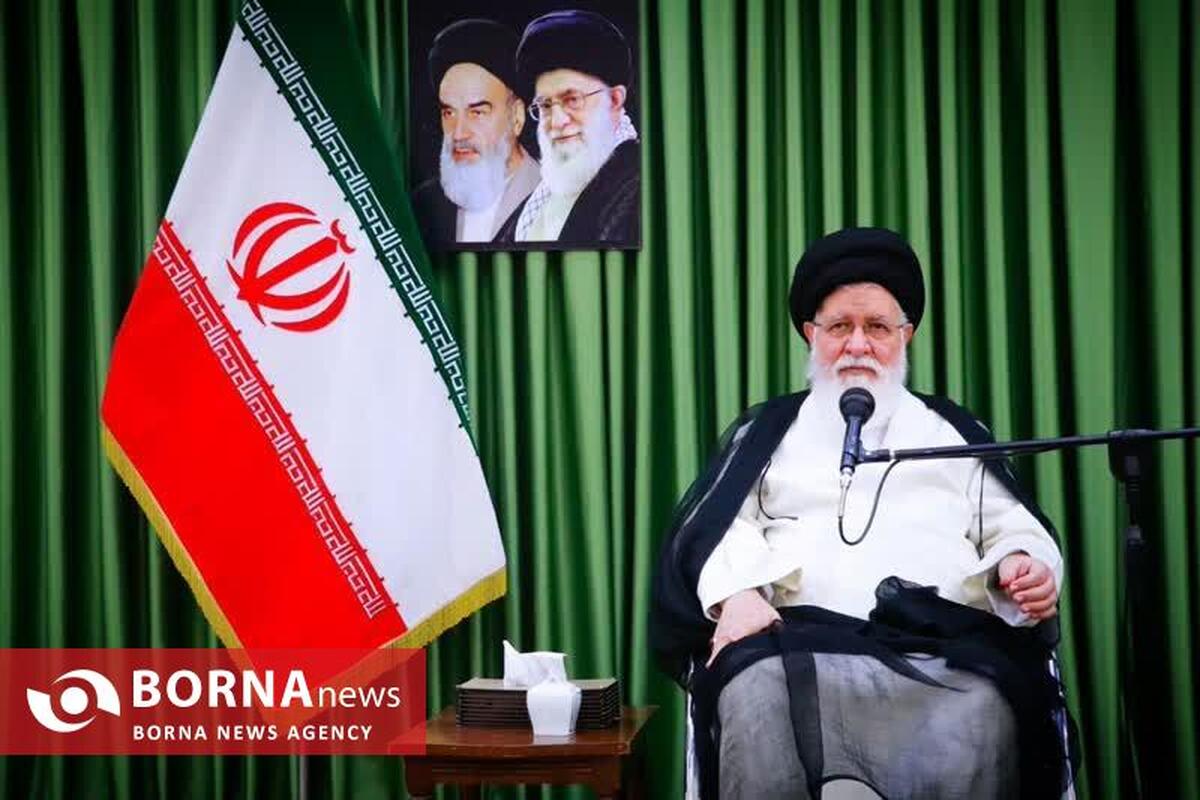 آیت ا...علم الهدی عنوان کرد: تعهد به علم آموزی؛ شاخصه اصلی دانشگاه فردوسی/ حل مشکلات دانشجویان نیازمند ایجاد فضای گفتگو محور است