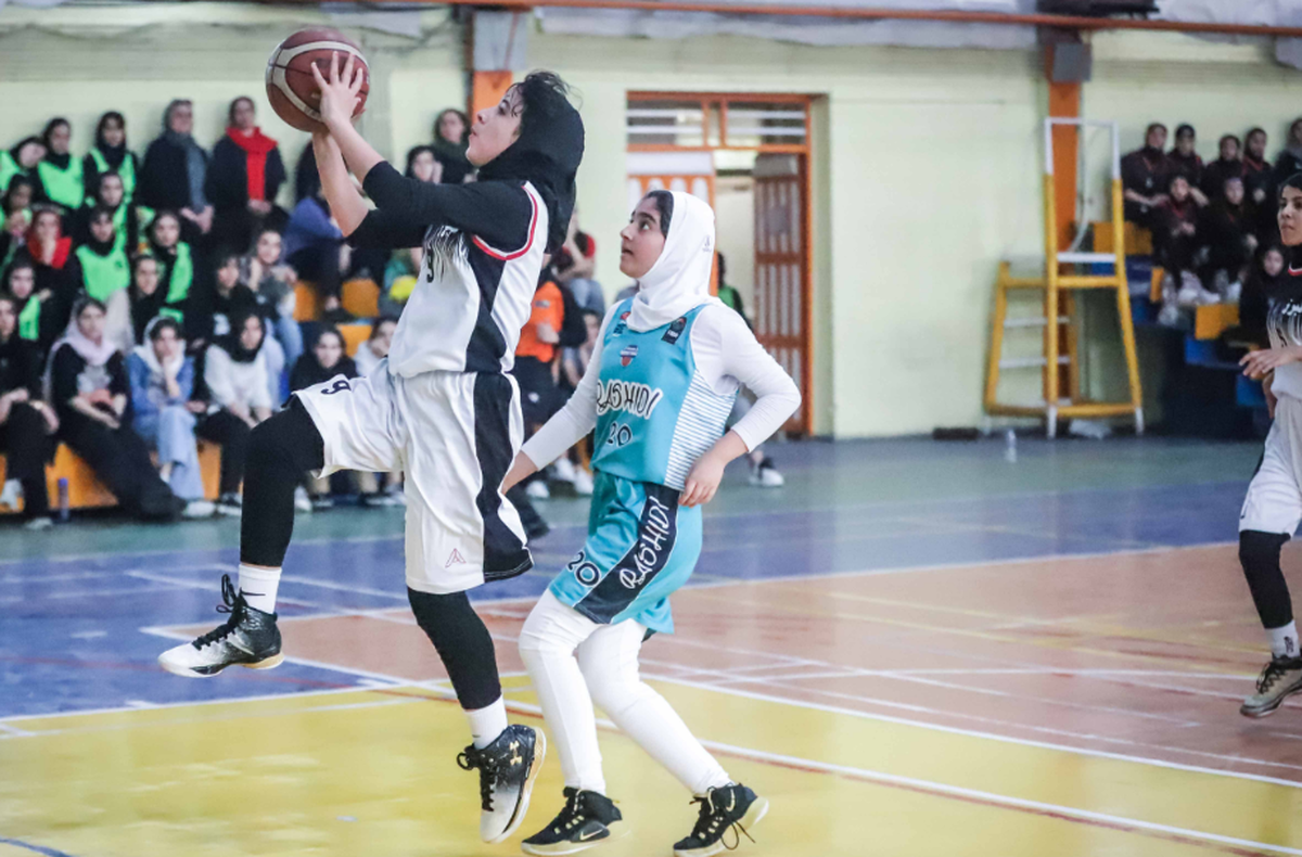 دختران نونهال بسکتبال قزوین عازم المپیاد ورزشی شدند