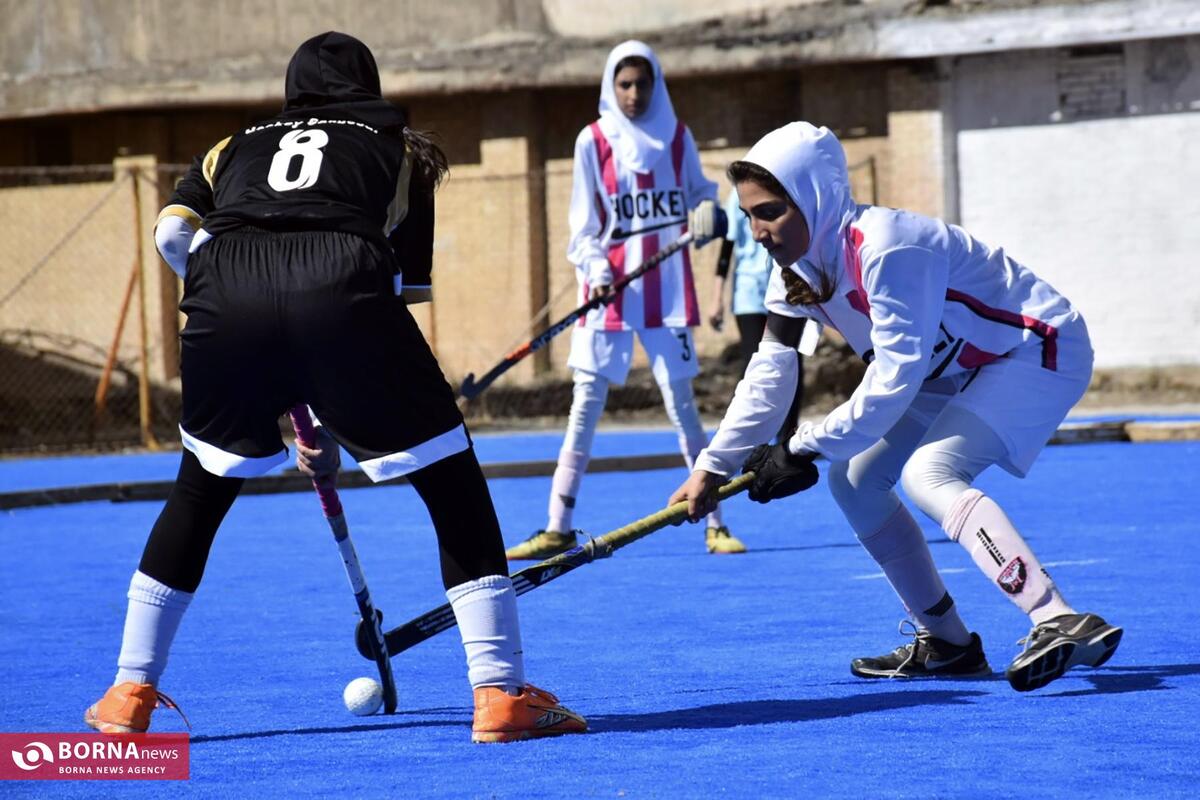 روز دوم مسابقات هاکی در کرمانشاه
