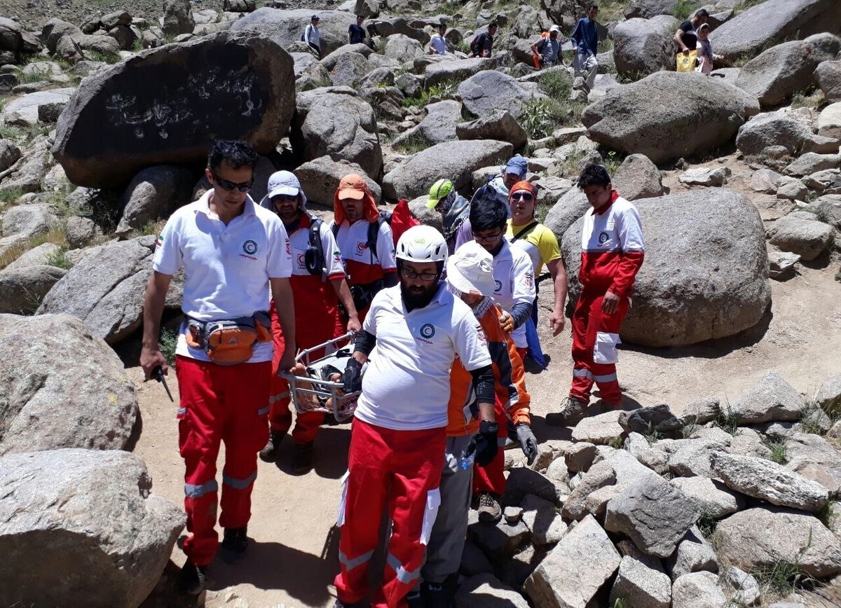ثبت ۶۳۸ حادثه در یک هفته/ امدادرسانی نجاتگران هلال احمر به ۶۵۱ نفر در سراسر کشور