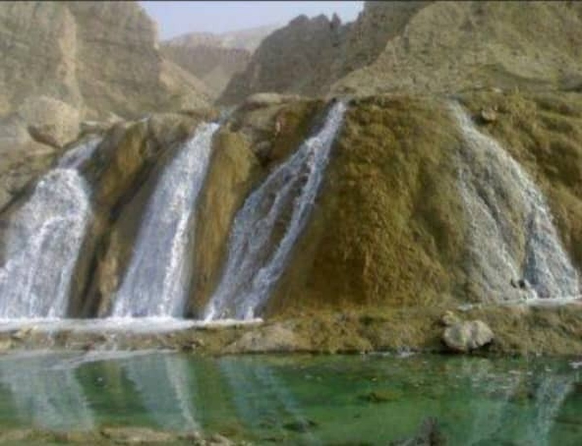 سفری به دل چشمه‌های جوشان جنوب؛ جایی که طبیعت، سلامتی را هدیه می‌دهد!