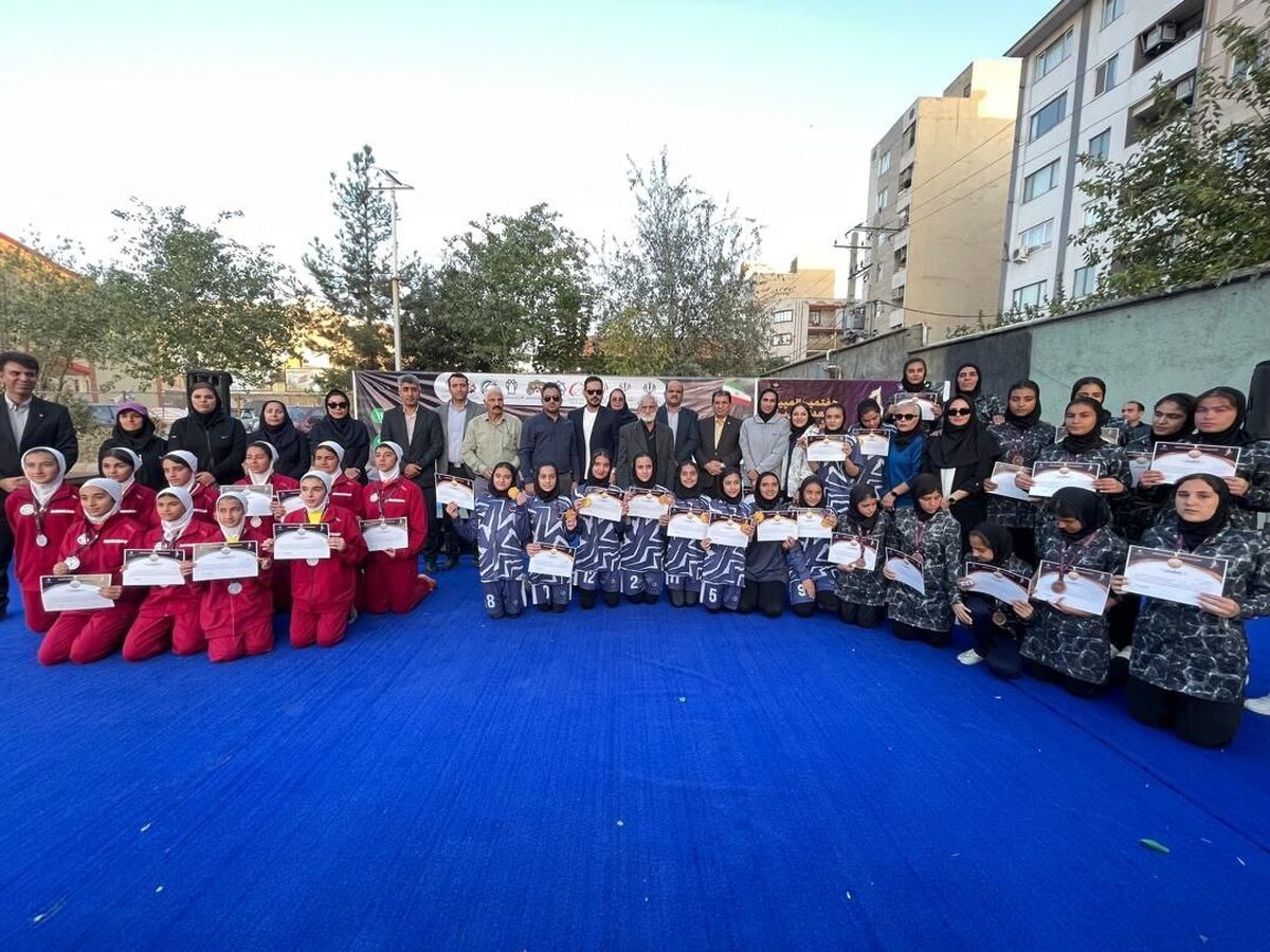 یزد قهرمان المپیاد استعداد‌های برتر هاکی چمنی بانوان کشور شد