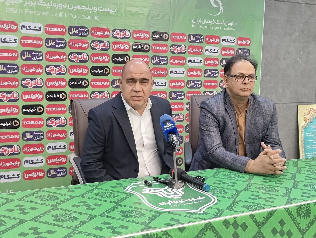 مدیر روابط عمومی لیگ فوتبال ایران: فیلمبرداری با تلفن همراه از مسابقات لیگ برتر ممنوع است