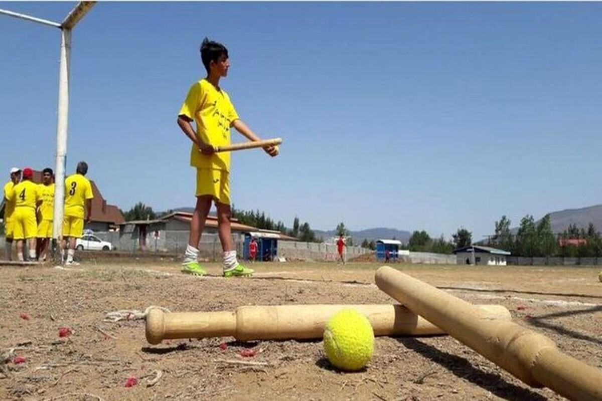 آباده قهرمان بازی‌های بومی محلی چوگو کشور شد