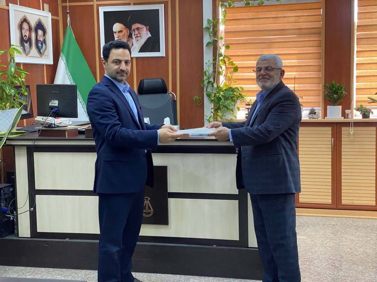 تقدیر از صلح یار دادگستری شهرستان لنگرود به دلیل صلح و سازش در پرونده اختلاف ملکی به ارزش میلیاردی