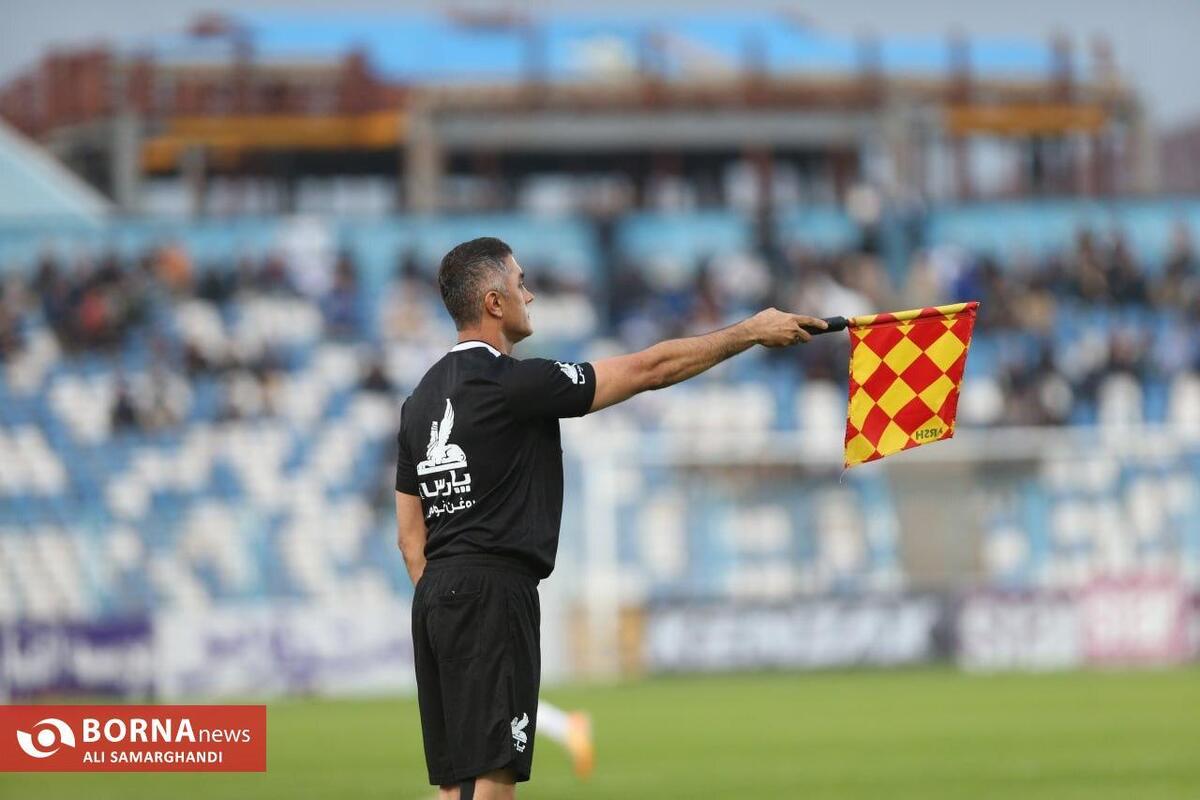 کارشناس داوری خیبر خرم آباد و پرسپولیس/ گل تیم رحمتی آفساید بود؟یک کارت قرمز در  ورزشگاه تختی گُم شد؟!
