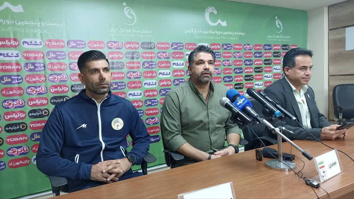 از کیفت بازی راضی نیستم/ قربانی به دو بازیکن فجر سپاسی اولتیماتوم داد/ بی احترامی به خبرنگاران