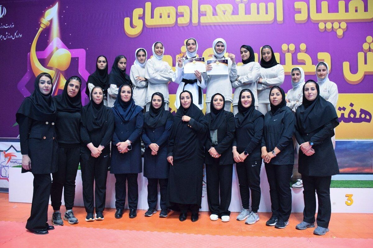 نقره درخشان تکواندوی اصفهان در المپیاد استعدادهای برتر/ تهران بر سکوی نخست ایستاد