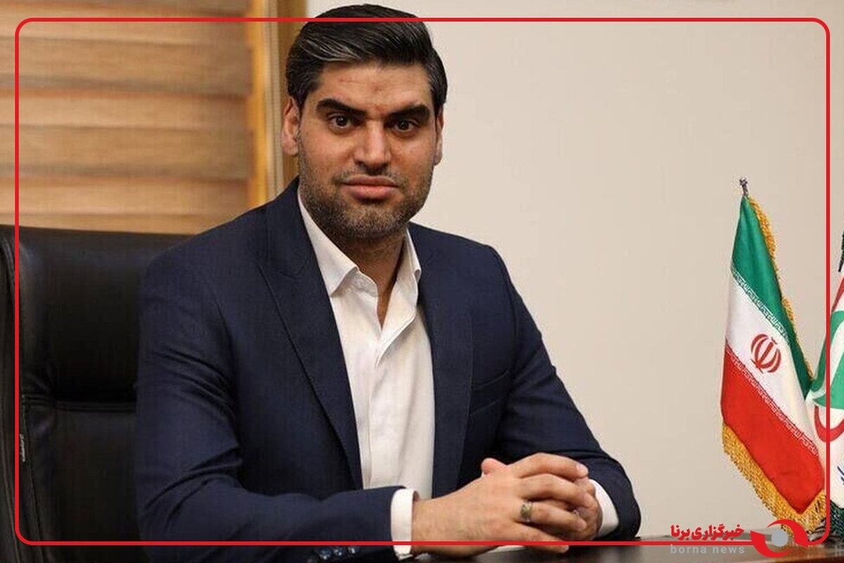 پیمان حدادی سرپرست باشگاه پرسپولیس برای جلسه ای باشگاه را ترک کرد