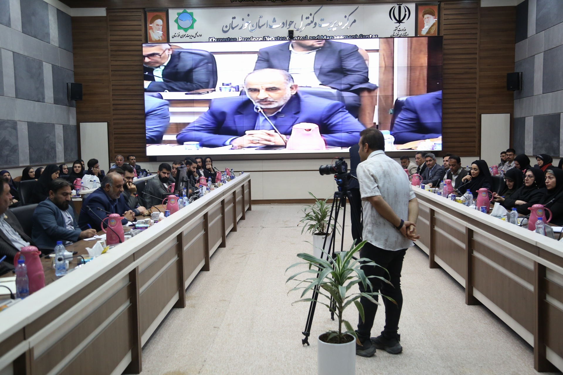 استاندار خوزستان: خاستگاه رشد و پیشرفت هر منطقه‌ای ریشه در تقویت هویت جمعی دارد / تشکیل جلسه های ماهانه استانداری خوزستان با سمن‌ها در دستور کار است