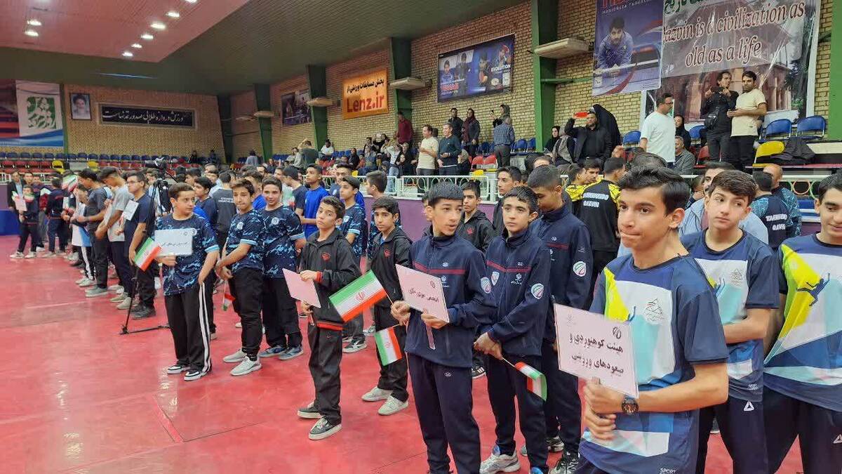 تیم های پسران استان قزوین عازم المپیاد ورزشی استعدادهای برتر شدند