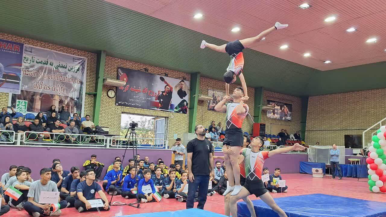 تیم های پسران استان قزوین عازم المپیاد ورزشی استعدادهای برتر شدند