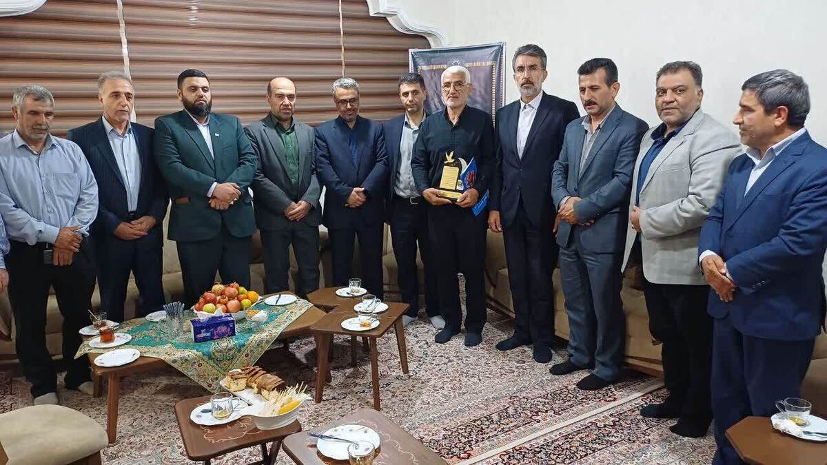 مدیرکل ورزش و جوانان از خانواده شهدای ورزشکار جودو در بهشهر تجلیل بعمل آورد