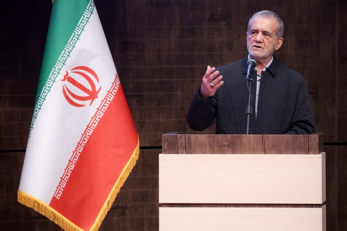 پزشکیان: برای عبور از وضعیت نامطلوب فعلی باید به متخصصان داخلی تکیه کنیم