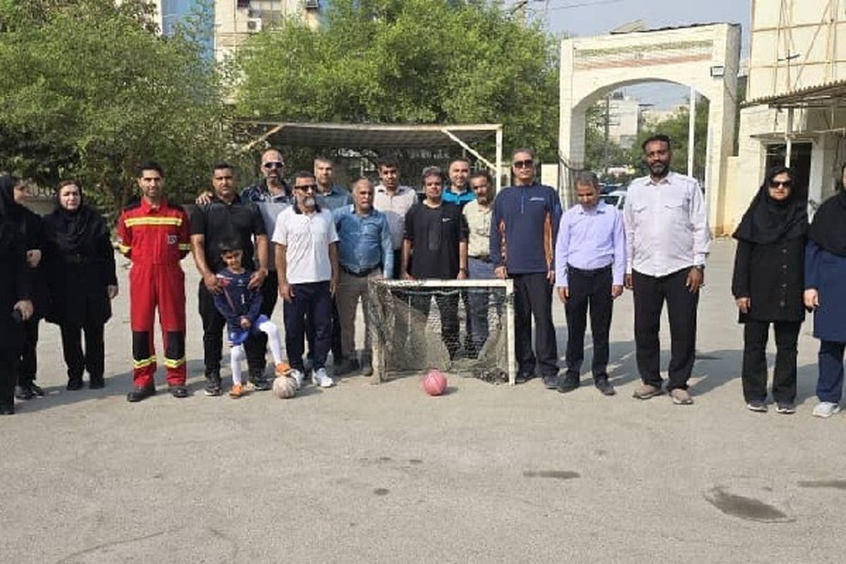 جام گل کوچک به مناسبت هفته تربیت بدنی در اداره کل ورزش هرمزگان برگزار شد