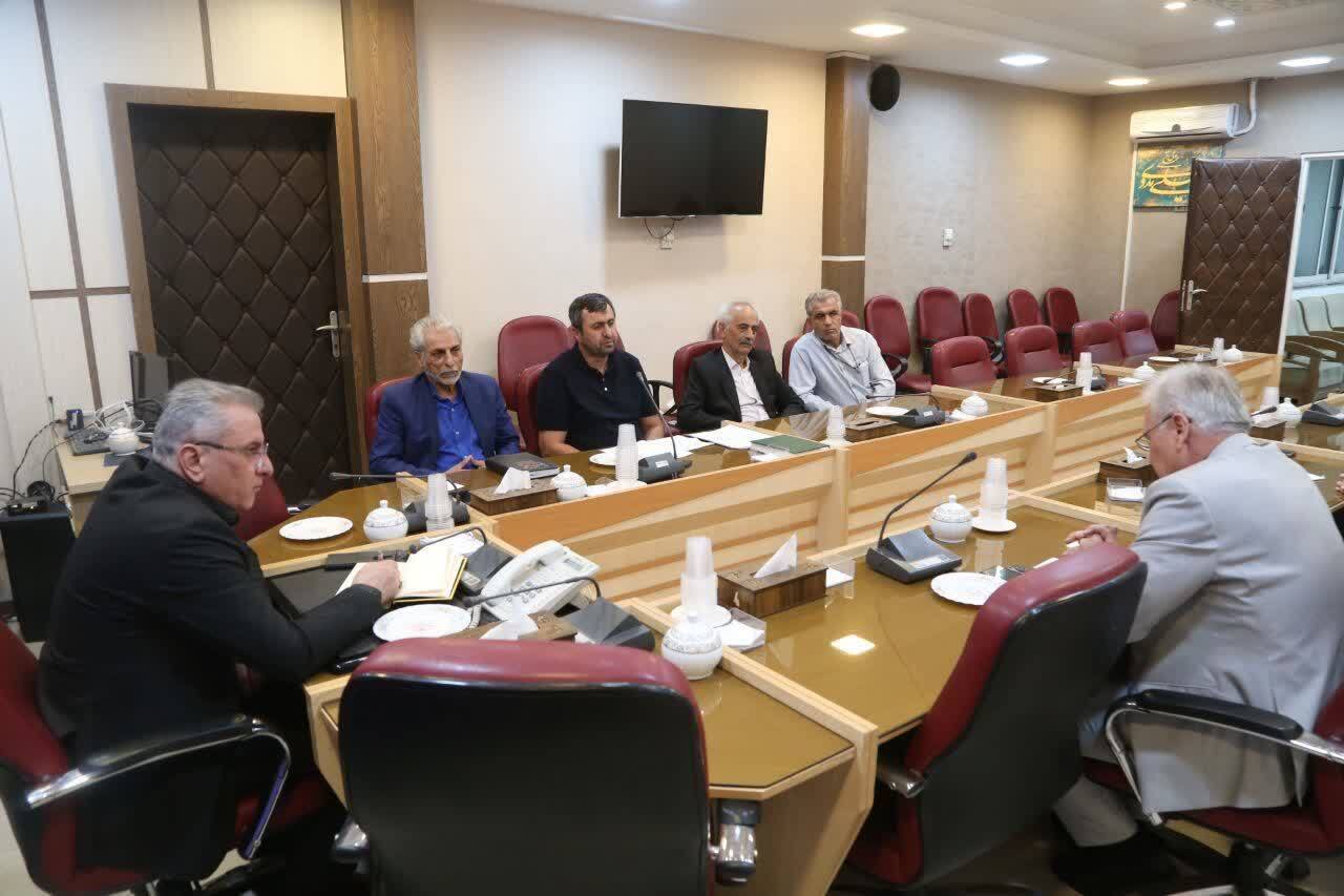 دیدار پیشکسوتان فوتبال قزوین با معاون سیاسی استانداری
