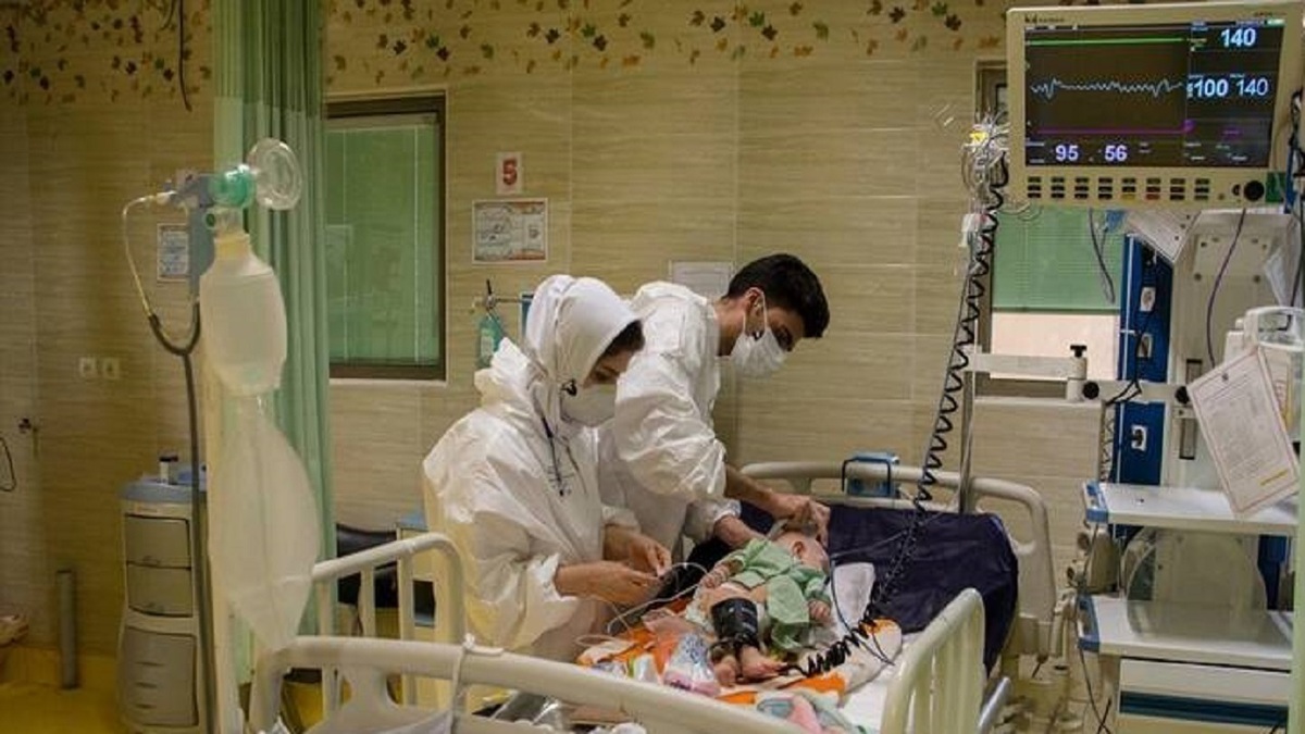 فاجعه آلودگی هوا در خوزستان؛ مراجعه بیش از ۱۰۰ هزار کودک زیر ۱۴ سال طی سال گذشته / تخت های فعال بخش مراقبت‌های ویژه اطفال پاسخگوی حجم بالای مراجعه ها نیست