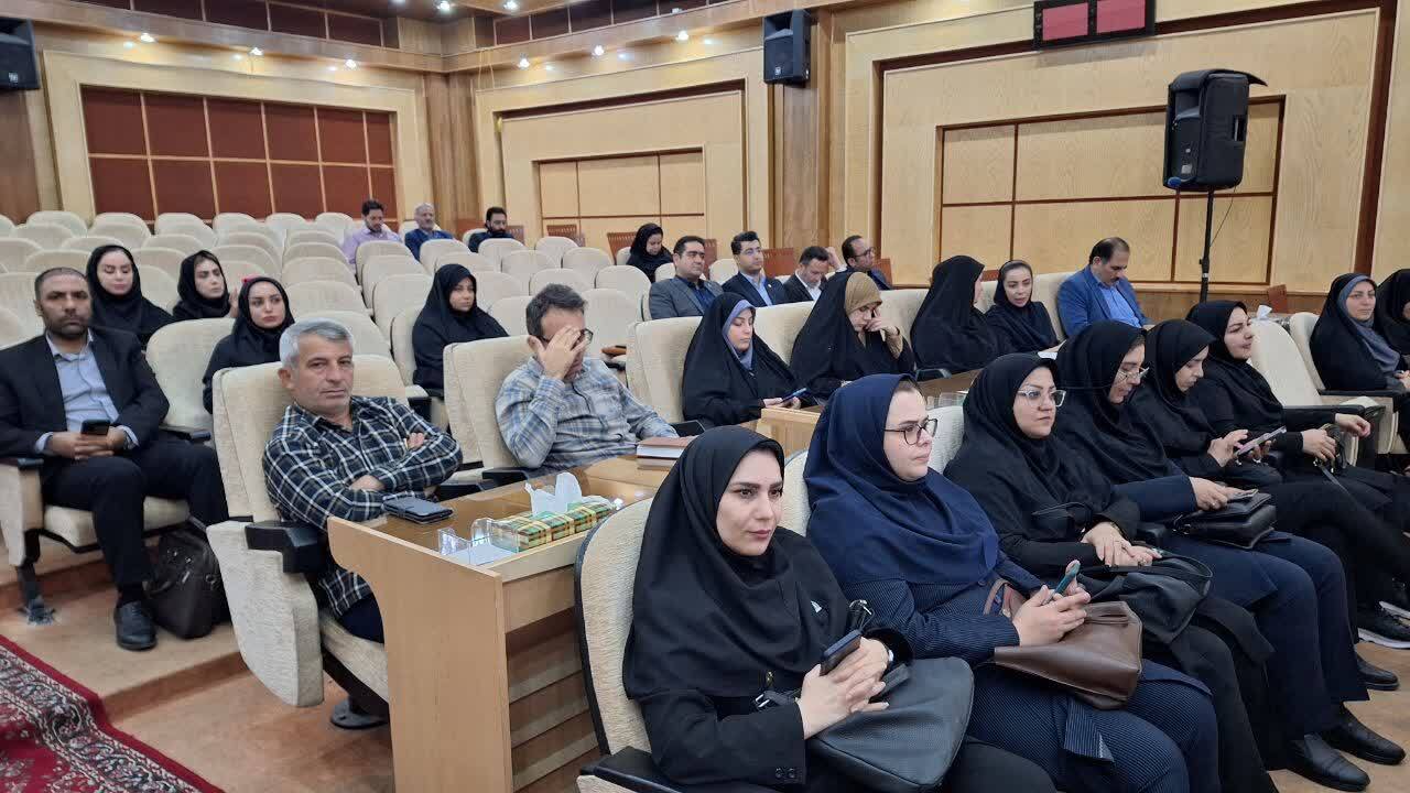 سرلوحه کار مدیران استان قزوین تعامل و خدمت بی منت به مردم است سرلوحه کار مدیران استان قزوین تعامل و خدمت بی منت به مردم است