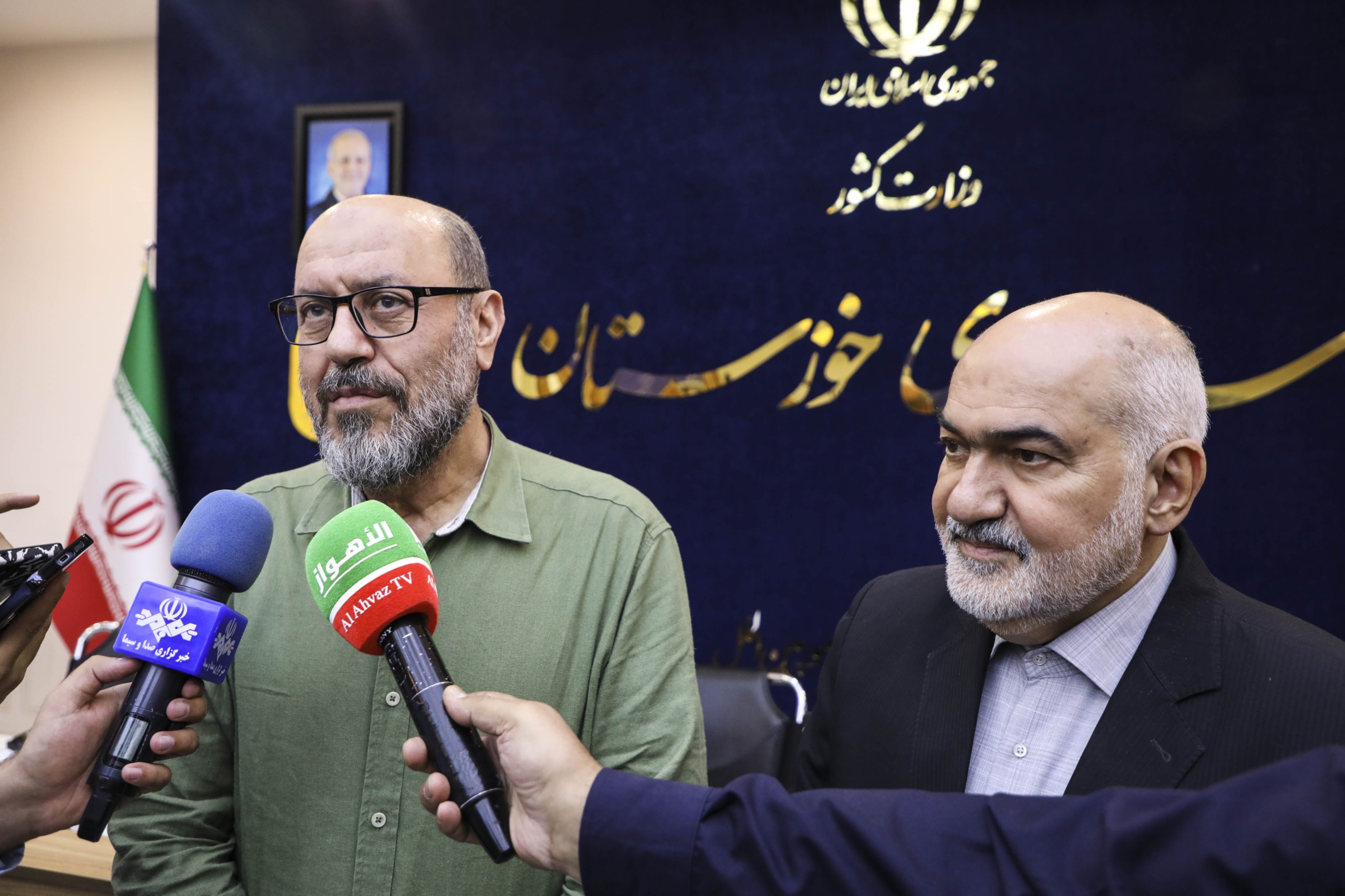  تفاهم‌ همکاری استانداری خوزستان و بنیاد مستضعفان برای محرومیت‌زدایی و توسعه اقتصادی؛ دهقان: متعهد به اجرای سریع و اثربخش پروژه‌ها در خوزستان هستیم